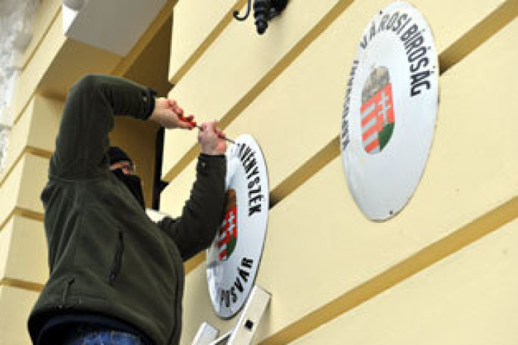 Vezetőváltás három somogyi bíróságon