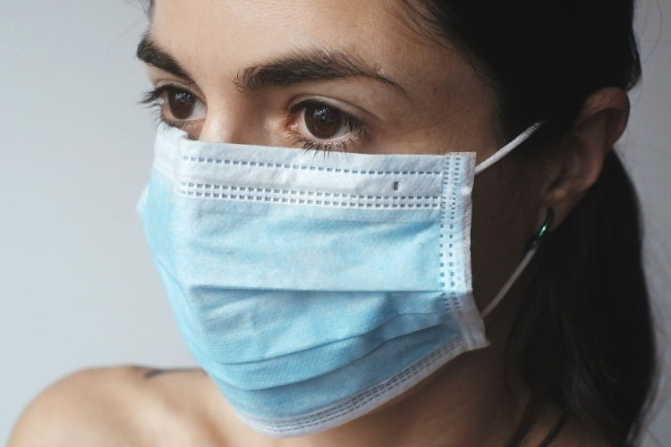 Június közepéig kötelező marad a maszkhasználat zárt térben Olaszországban