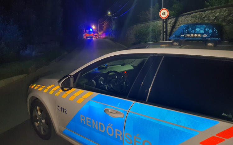 Kerítésnek ütközött egy autó Balatonfüreden, a sofőr életét vesztette