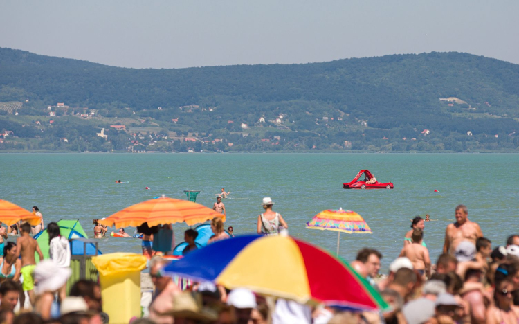 Megtorpant a balatoni ingatlanpiac, de az árak tovább emelkednek